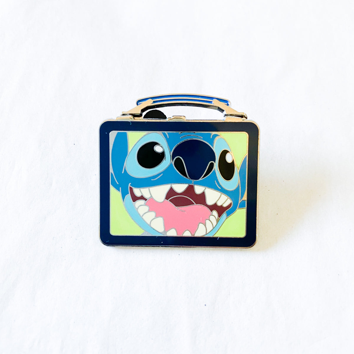 Stitch Lunch Box Pin – MadHouse Collectibles