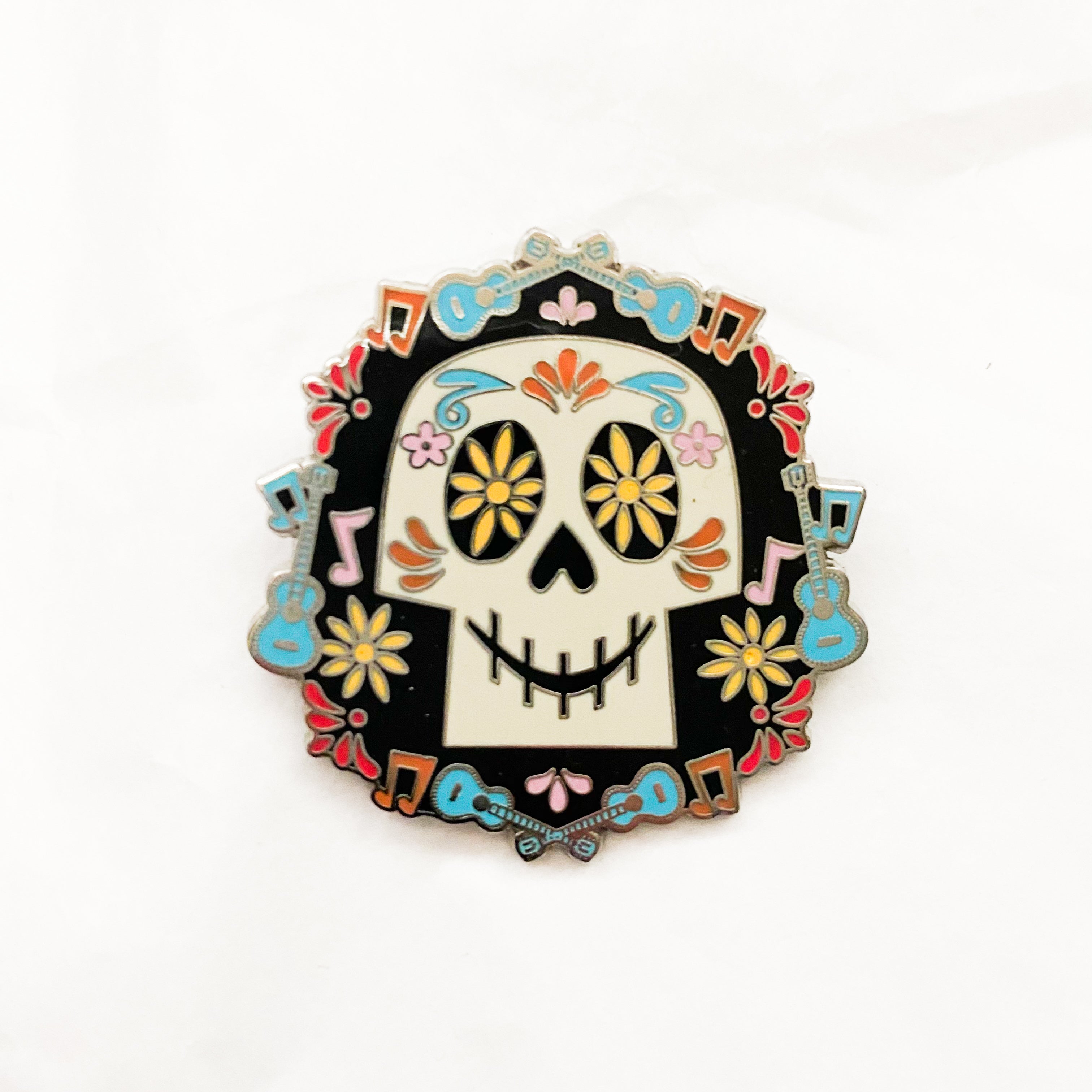 ★COCO★ Coco - Dios De Los Muertos Sugar Skull Pin – MadHouse