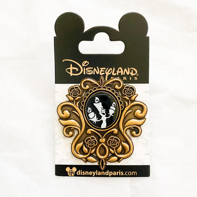 DLP - Beauty and the Beast Crest - Lumiere Pin