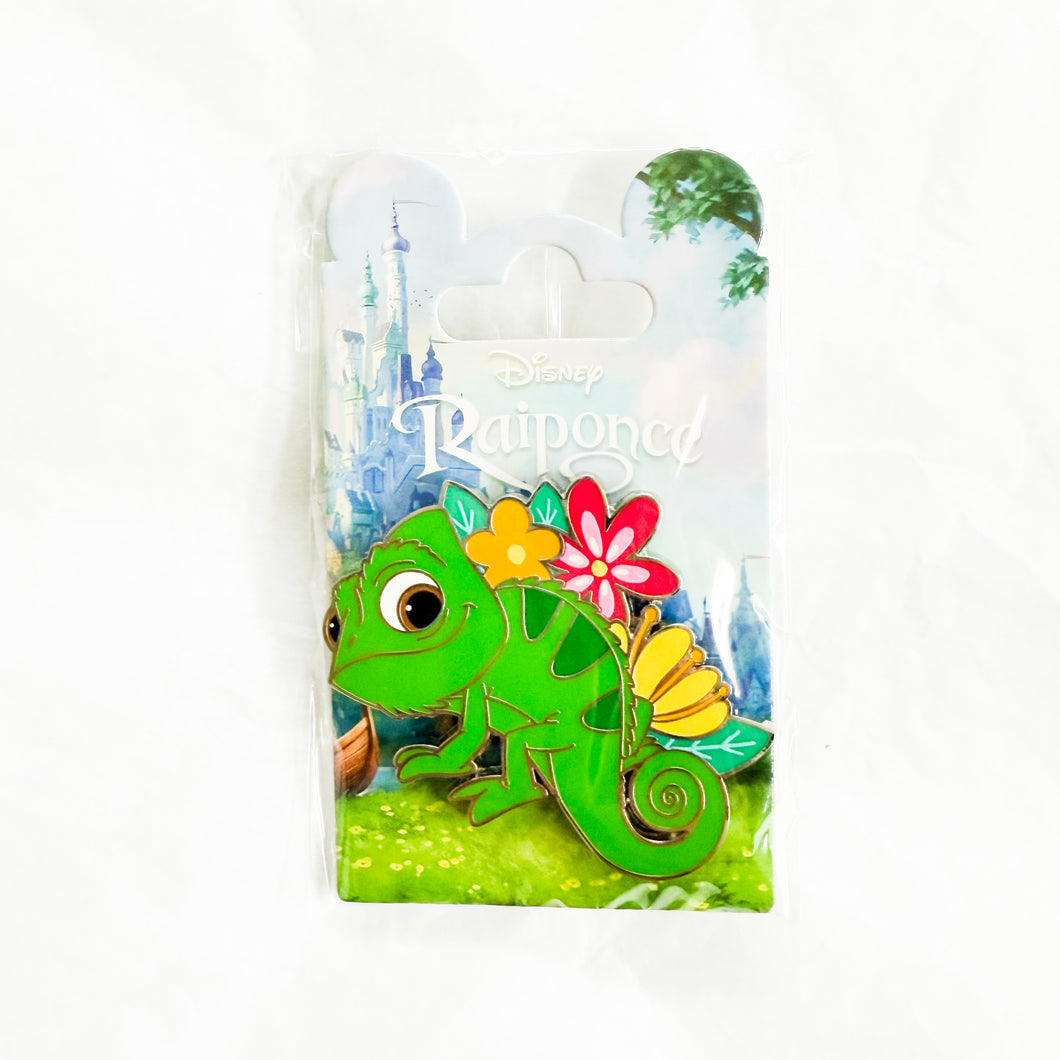 DLP - Tangled - Pascal with Flowers Pin