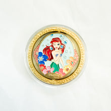 HKDL - Princesses - Snow White and Ariel Spinner Medallion