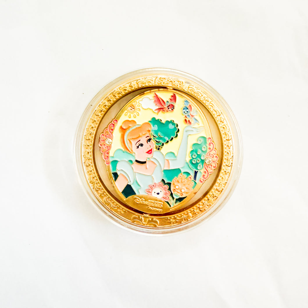 HKDL - Princesses - Cinderella and Rapunzel Spinner Medallion