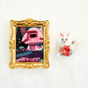 Miniso x Disney - Alice in Wonderland - White Rabbit Running Magnetic Figure and Frame Stand