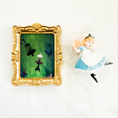 Miniso x Disney - Alice in Wonderland - Alice Down the Rabbit Hole Magnetic Figure and Frame Stand