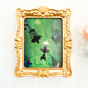 Miniso x Disney - Alice in Wonderland - Alice Down the Rabbit Hole Magnetic Figure and Frame Stand
