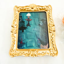 Miniso x Disney - Alice in Wonderland - Alice Down the Rabbit Hole Magnetic Figure and Frame Stand