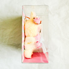 POP MART - The Monsters - Let's Checkmate Series - Queen Vinyl Plush Hanging Card
