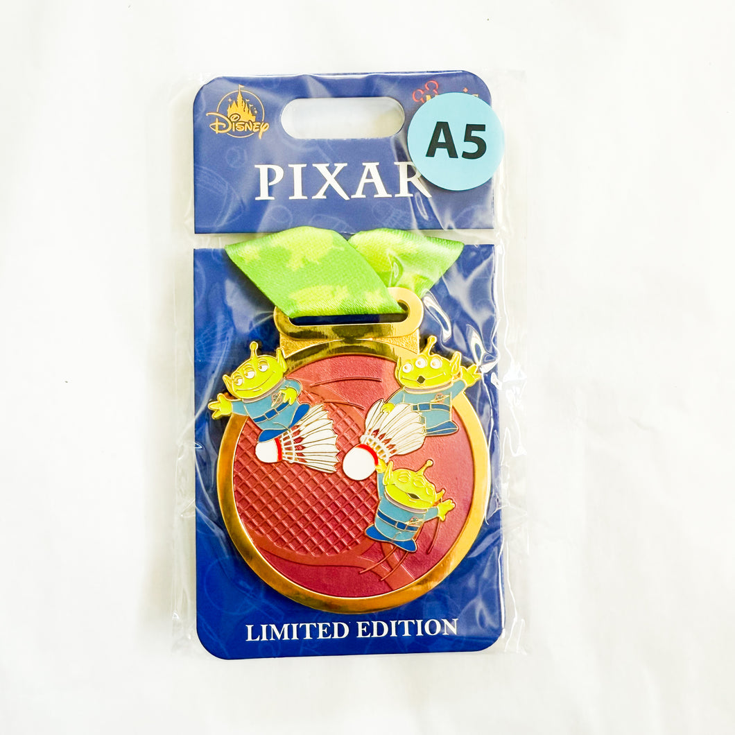 HKDL - Magic Game Prize - Little Green Men Badminton Medal Pin
