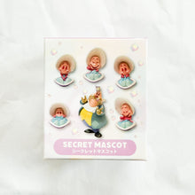 JDS - Secret Mascot - Alice in Wonderland Iridescent Series - Smiling Baby Oyster