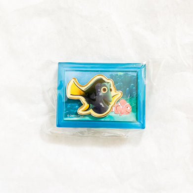 Dory with Plastic Stand Pin