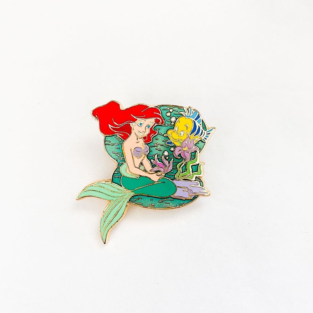 Jerry Leigh - Ariel & Flounder Pin