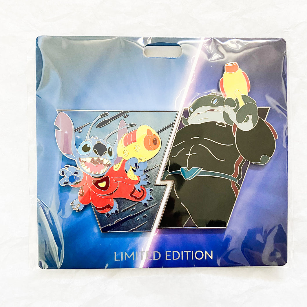 WDI Heroes vs Villains - Stitch and Gantu Pins Set