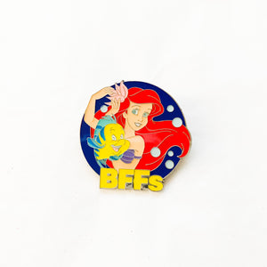 BFFs - Ariel & Flounder Pin