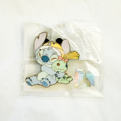 SHDR - Game Pins - Stitch Hugging Scrump Pin