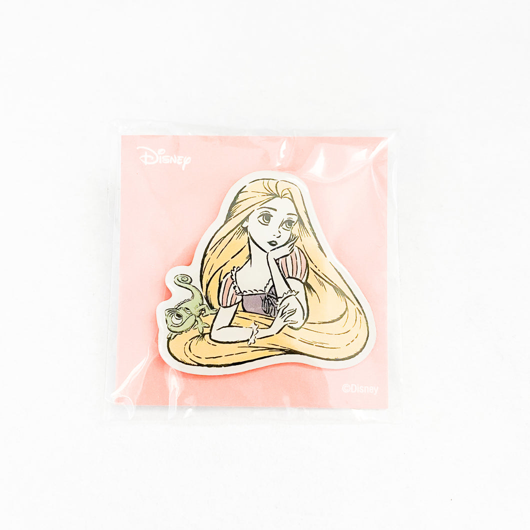 Japan Novelty Christmas Prize 2018 - Rapunzel and Pascal Pin