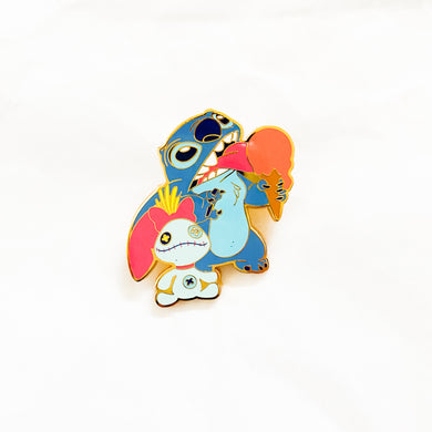 Loungefly - Stitch and Scrump Beach - Stitch Eating Ice Cream Pin