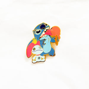 Loungefly - Stitch and Scrump Beach - Stitch Eating Ice Cream Pin