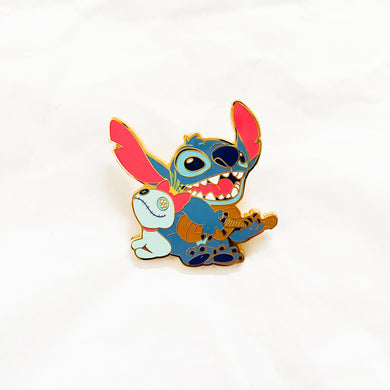 Loungefly - Stitch and Scrump Beach - Stitch Playing Ukulele Pin