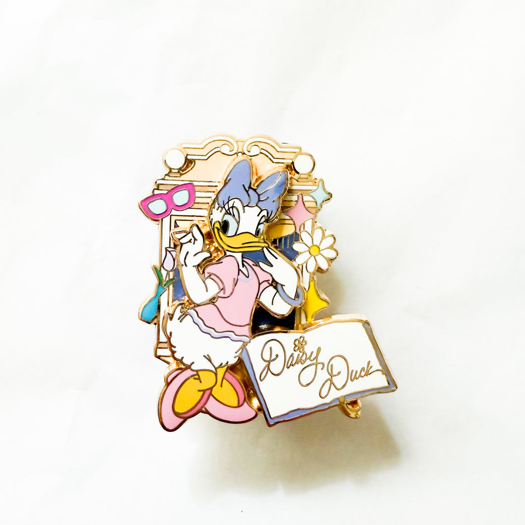 SHDR - Pin Trading Fun Day 2025 - Disney Friends Autographs - Daisy Duck Pin