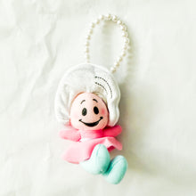 Alice in Wonderland - Baby Oyster - Chill Oyster Plush Keychain