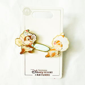 SHDR - Chip and Dale Tug-O-War Candy Pin