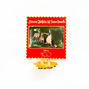 Disney 100th Anniversary - Standing Magnetic Badge - Snow White and the Seven Dwarfs