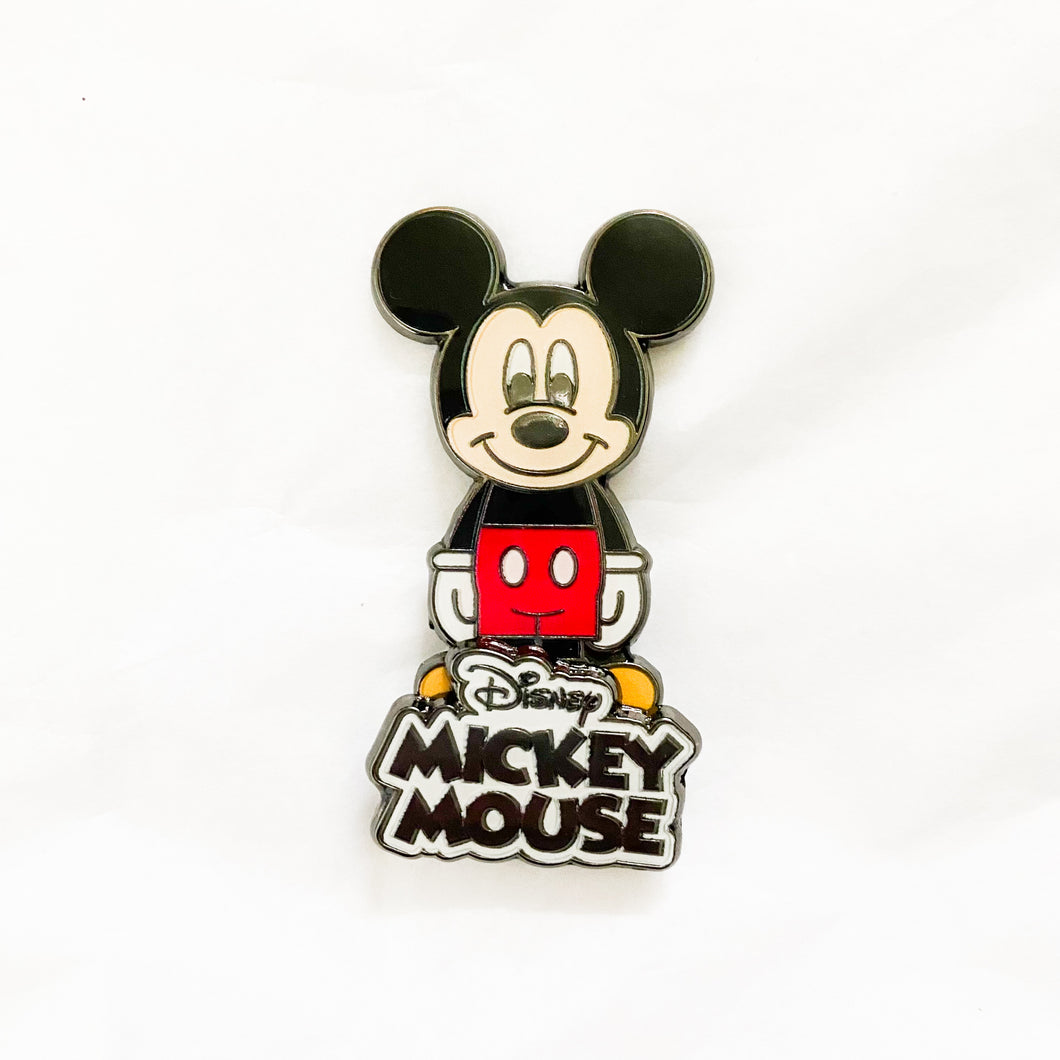 Disney Characters - Standing Magnetic Badge - Mickey Mouse