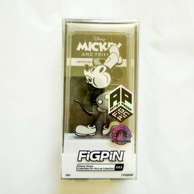 Mickey and Friends - Steamboat Willie Mickey Mouse 685 - AP