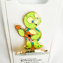 SHDR - Duffy & Friends Stand Series - Olu Mel Pin