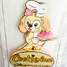 SHDR - Duffy & Friends Stand Series - CookieAnn Pin