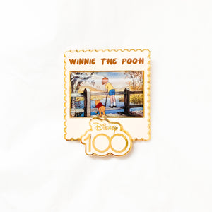 Disney 100th Anniversary - Standing Magnetic Badge - Winnie the Pooh