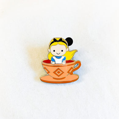 Fantasyland Teacup - Alice Pin