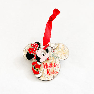 Minnie Mouse Mistletoe Kisses Pin