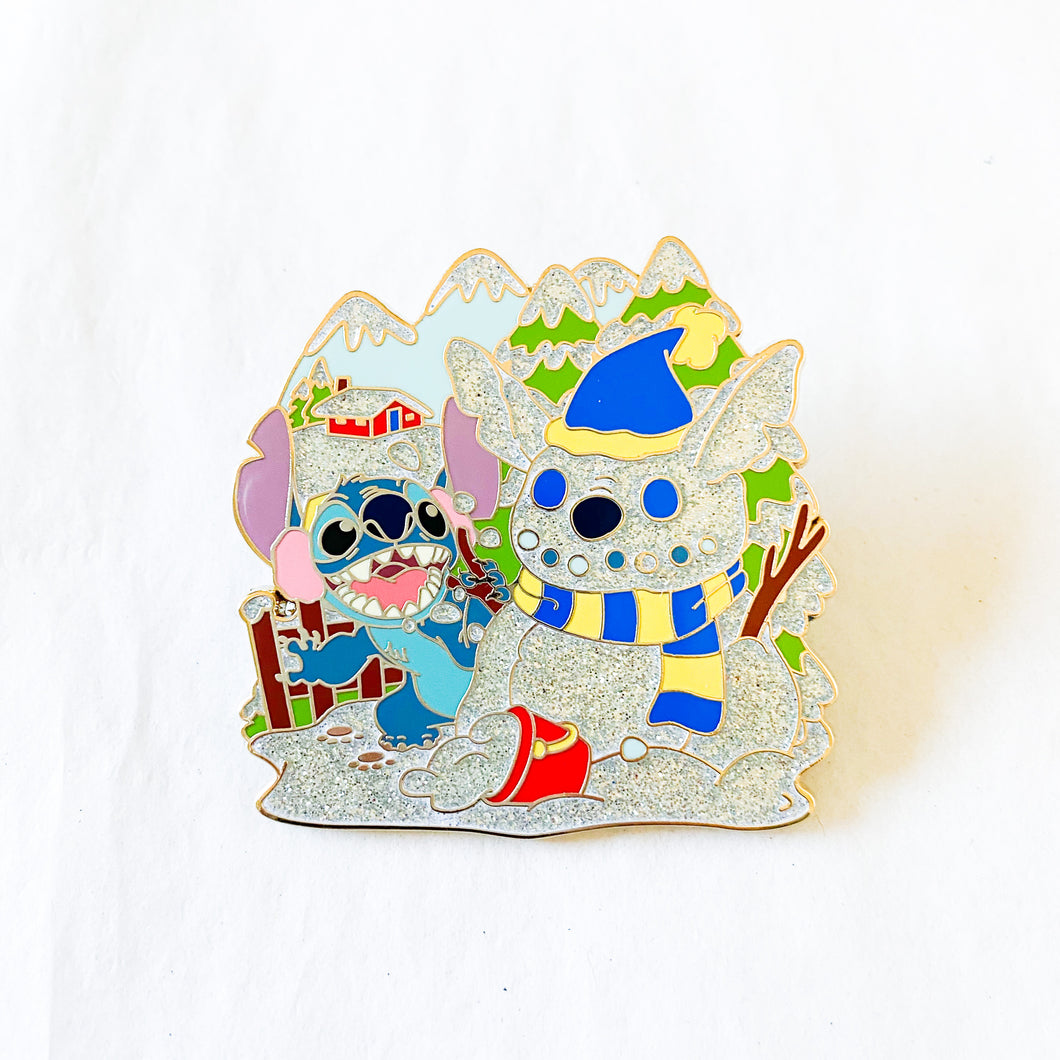 DisneyStore.com - Snowman Series - Stitch Pin