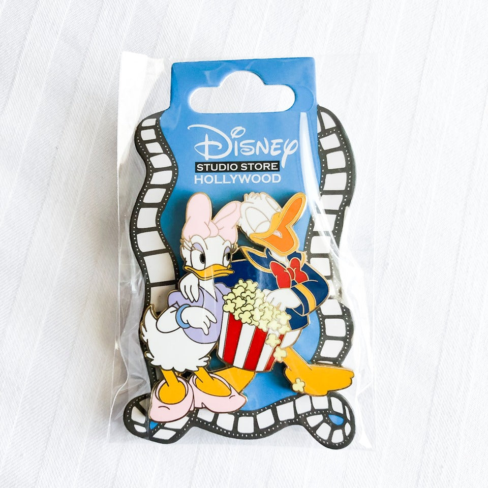 DSSH Popcorn Series Donald & Daisy Duck Pin