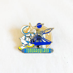 Attractions - Tomorrowland Donald Duck Pin