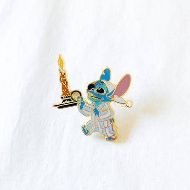 DisneyStore.com - Advent 2010 Stitch With Candle Pin