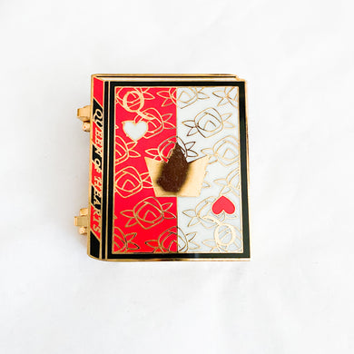 Villains Vault - Queen Of Hearts With Dangle Hedgehog Pin