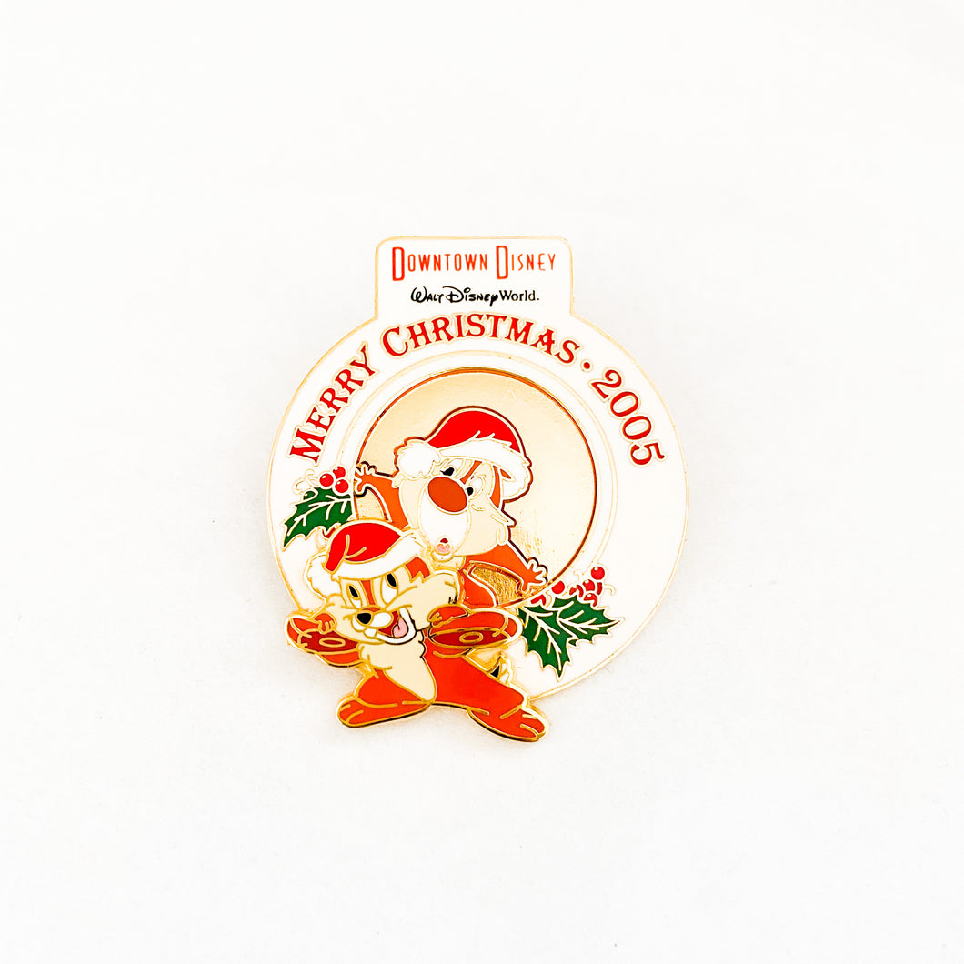 Downtown Disney Merry Christmas 2005 - Chip & Dale Pin