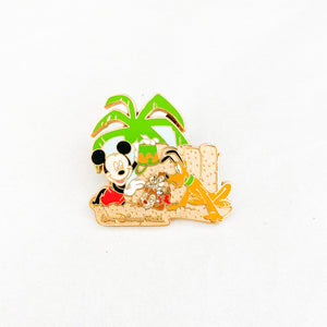 Goin' To The Beach - Mickey, Pluto, Chip and Dale Pin
