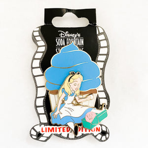 DSF - Alice In Wonderland Cupcake - Alice Pin