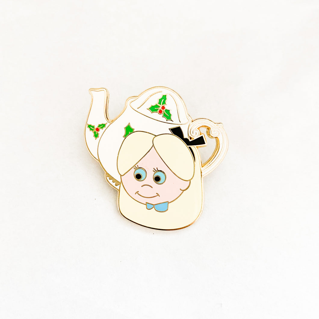 It's A Small World Holiday Collection - Alice In Wonderland Pin