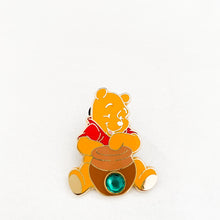 12 Months Of Magic - Birthstones - Emerald May Winnie The Pooh Pin